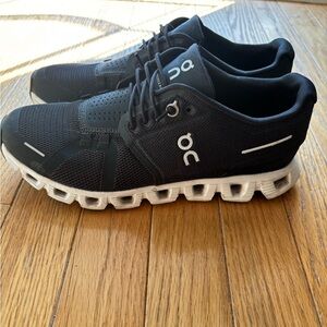 Women’s On Running Black and White Athletic Shoes size 7